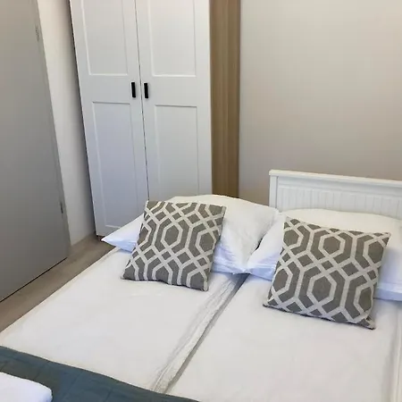شقة Zawia Apartman